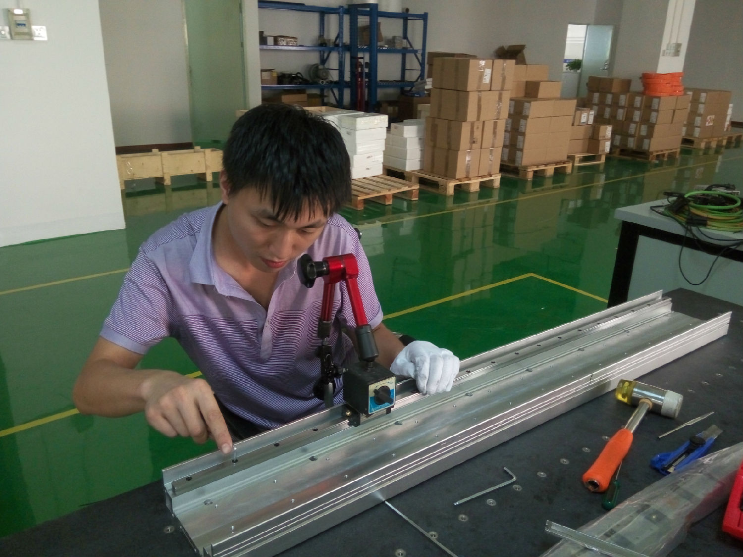 深圳哪家直線電機(jī)平臺(tái)做的好些？